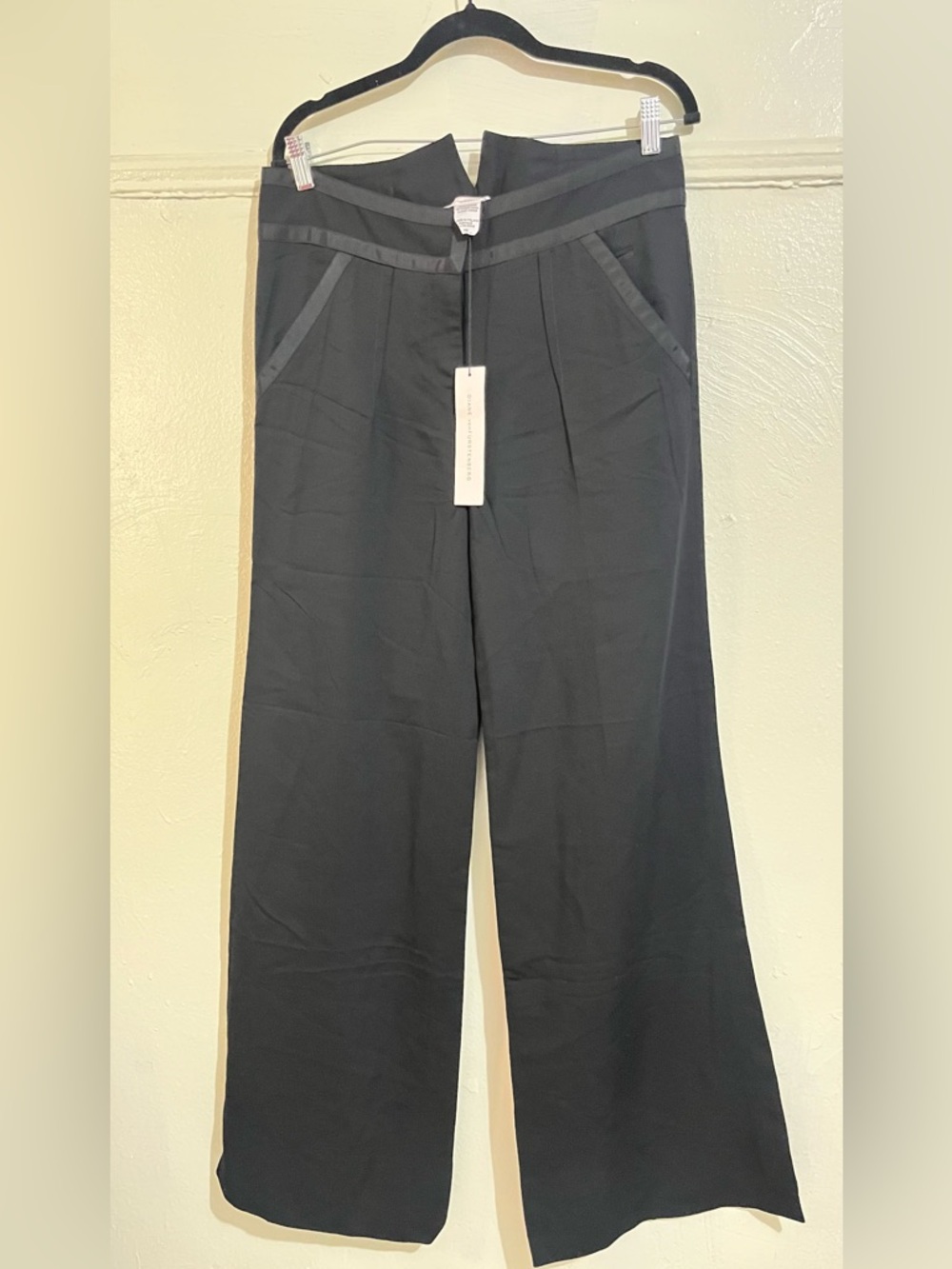 Diane Von Furstenberg Black Wide-Leg Tailored Pants